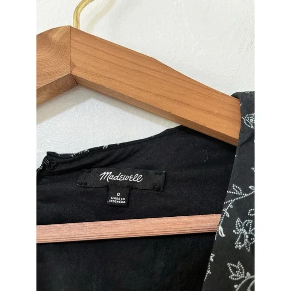 Madewell Ruffled Tiered Midi Dress Size 0 Black Dotted Vines Dark Cottagecore - Picture 4 of 6